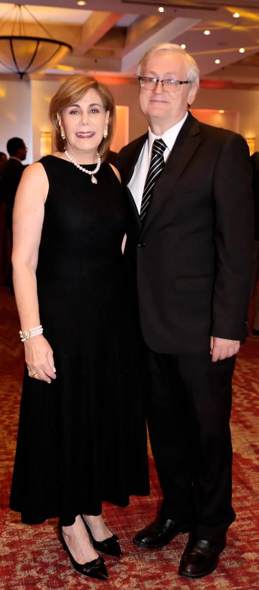 Nadia Kafati y Carlos Gallardo