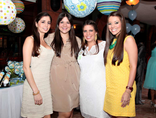 Baby shower para Rebecca Agurcia