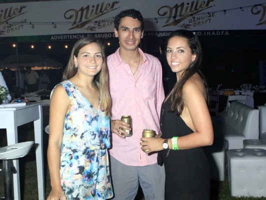 Miller Party en Acantilados del Caribe