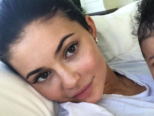 ¿Cómo lucen las Kardashian/Jenner sin maquillaje?