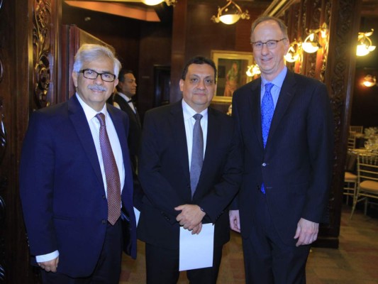 Cena con Felipe Calderón
