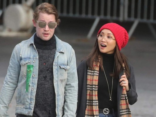 Según E News!, el bebé de Brenda Song y Macaulay Culkin nació el 5 de abril y fue nombrado Dakota Song Culkin en honor a la hermana mayor del actor, quien murió en un accidente en 2008.