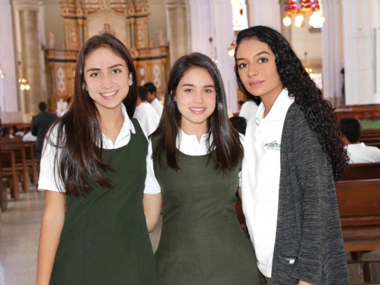 Misa para los seniors 2017 de la DelCampo International School