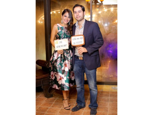 Fiesta catracha para Angelo Casco y María Fernanda Welchez