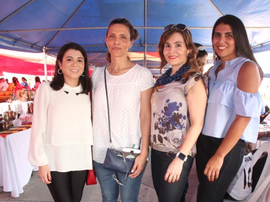 Elena y Nadia Berkling, Elena Faraj y Melissa Handal.