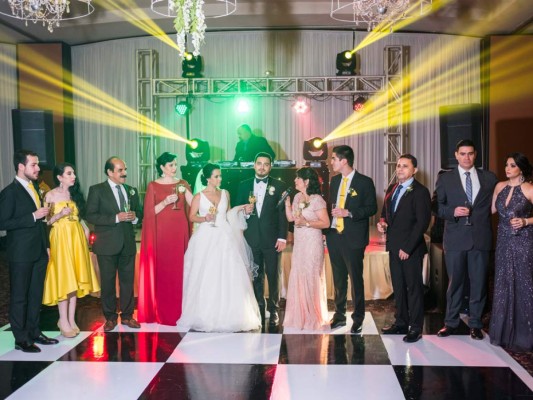 La inolvidable boda de Erick Ramírez y Mónica Santos