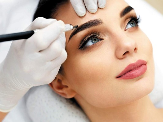 Cejas perfectas con Microblading