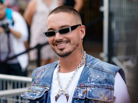 J Balvin responde a seguidores que quisieron ofenderlo