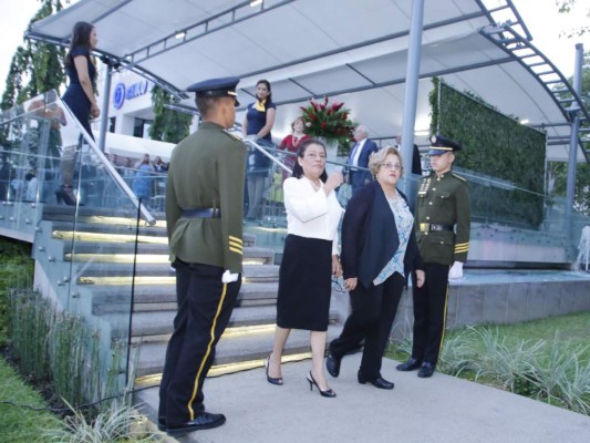 Brindis por Martha Susana Oviedo