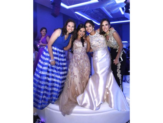 Daniela Benitez, Nicole Coello, Skandra Craniotis y Karina Argueta.