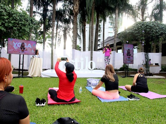 Club Hondureño Árabe y Revista Estilo patrocinan clases de yoga