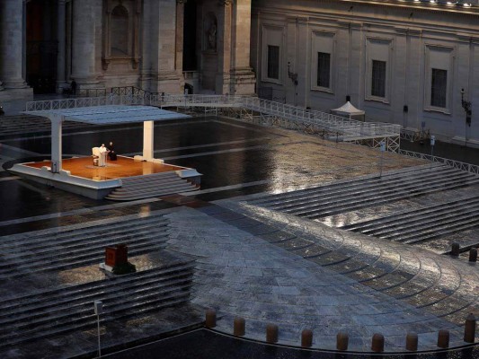 Pope Francis delivers an extraordinary 'Urbi et Orbi' (to the city and the world) blessing - normally given only at Christmas and Easter - from an empty St. Peter's Square, as a response to the global coronavirus disease (COVID-19) pandemic, at the Vatican, March 27, 2020. REUTERS/Yara Nardi/Pool