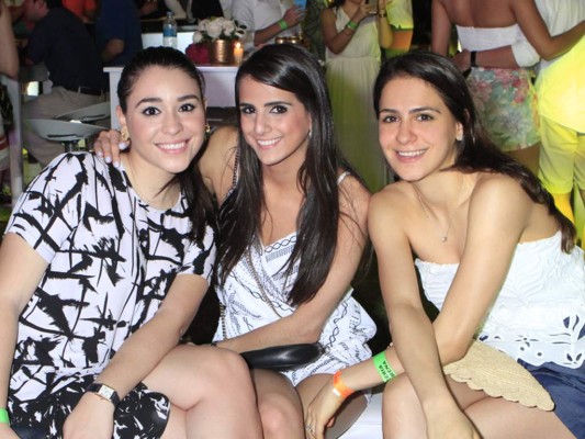 Daniela Sierra, Carol Zummar y Arwa Qubain.