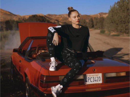 Miley Cyrus y Converse presentan su tercera colección cápsula