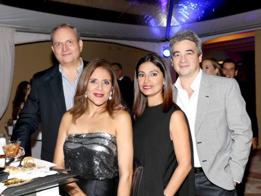 Fiesta en honor de Eugenio Torres-Morales