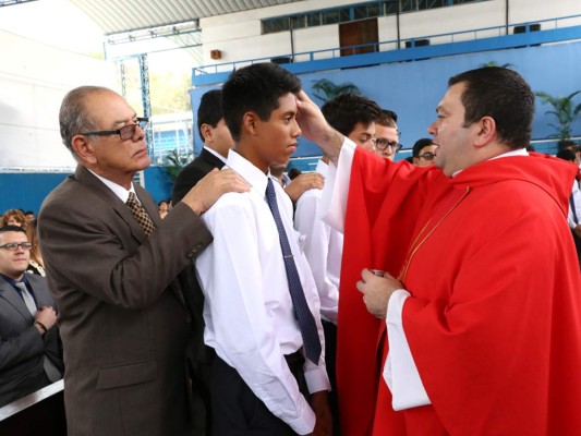 Confirmación en Macris School
