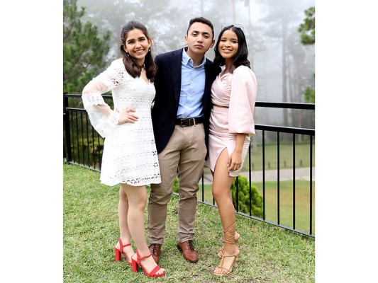 Valentina Centeno, Jesús Benítez y Laura Gómez