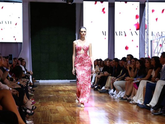 Mary Ann Kafati seduce con la primavera en Bac Bac Credomatic Estilo Moda