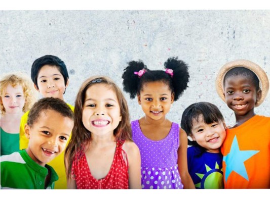 El día oficial para la celebración mundial se estableció el 20 de noviembre, fecha en que se llevó a cabo la sesión en 1954 y se dedicaría, ' A la fraternidad y a la comprensión entre niños del mundo entero y se destinaría a actividades propias para promover el bienestar de los niños del mundo”.