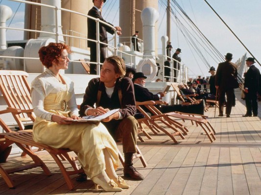Jack Dawson, Titanic (1997). Jack Dawson es el segundo personaje más importante de Leonardo DiCaprio. Fue su consagración al estrellato y lo convirtió en el ídolo de las adolescentes de todo el planeta. Aunque no es considerada una de sus mejores actuaciones, no podemos negar que lo puso en el candelero de Hollywood.