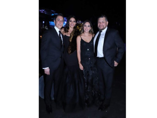 Oswaldo Lopez, Carmen Danzilo, Maria Marta Betanqurt, Roger Salinas