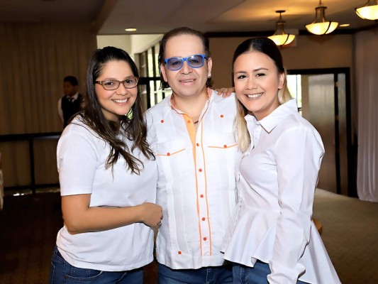 Hotel Honduras Maya celebra a periodistas