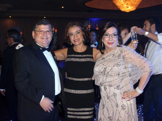 La boda de Liza Pinto y Juan Carlos Valle