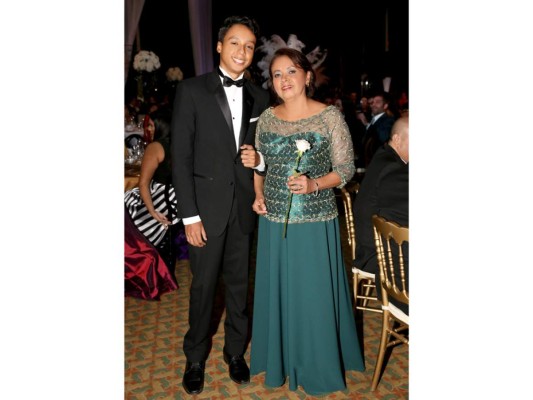 Desfile de los Seniors 2017 Del Campo International School