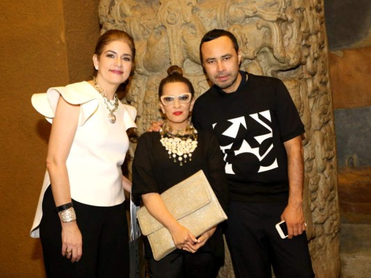 Ruth Marie Canahuati, Blanca Bendeck y Carlos Campos