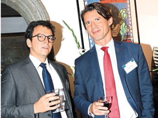 Coctel en residencia del embajador de Francia
