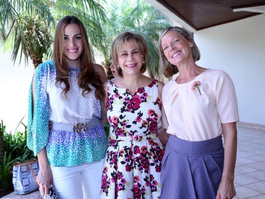 Alia Kafati-Castillo, Nadia Kafati-Gallardo y Elena Albero