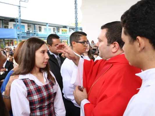 Confirmación en Macris School