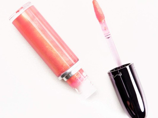 Conoce los Grand Illusion Glossy Liquid Lipcolour by MAC