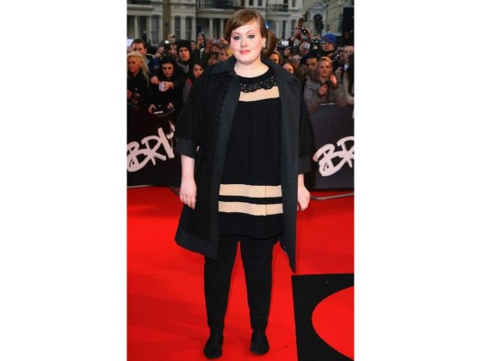 2008: ‘Álbum 19’<br/><br/>La talentosa cantante Adele, nació el 5 de mayo de 1988 en el norte de Londres, donde a sus apenas 4 años de edad, descubre su amor por la música. Es así como en el 2008 sale a la venta su primer y exitoso álbum titulado ‘19’ que corresponde a su edad en ese entonces.