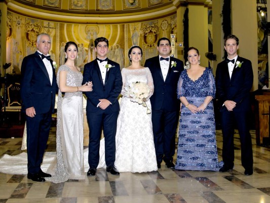 Giordanna y Guillermo se casan por la iglesia  