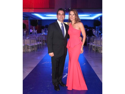 Invitados a gala de la Escuela Internacional Sampedrana