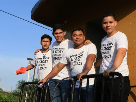 Senior Entrance de Agape Christian Academy El Progreso