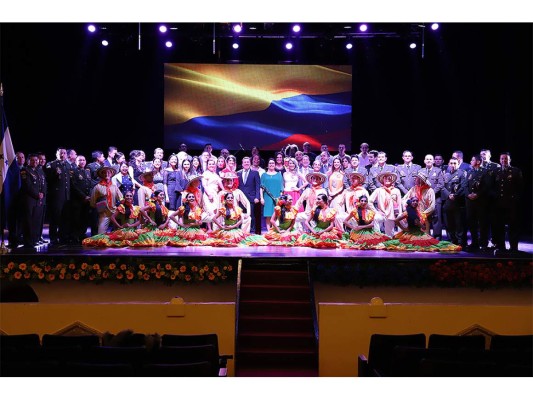 El Ballet Folklórico de Antioquia se hizo presente en el Manuel Bonilla