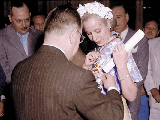 Hoy se cumplen 100 años del nacimiento de Evita Perón