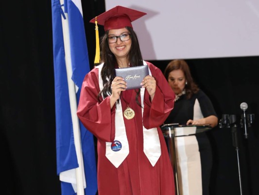 Graduación de CEAD Christian School