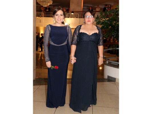 Rossio Barralaga y Carmen Fajardo