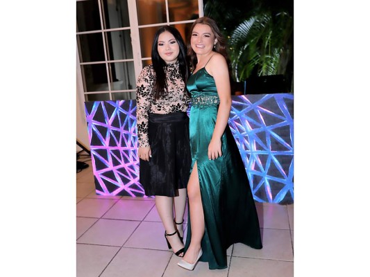 Ashley Sanchez y Amy Flores<br/>