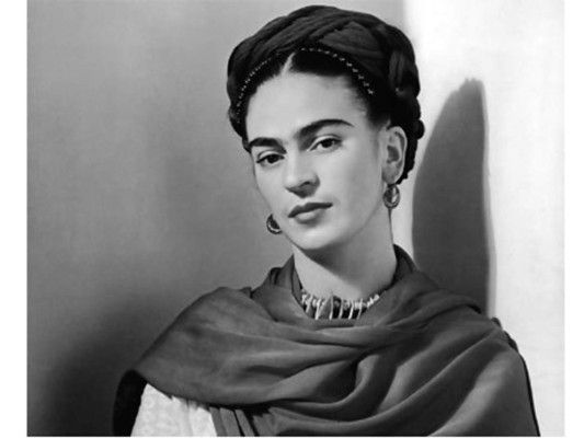 1940: Frida Kahlo