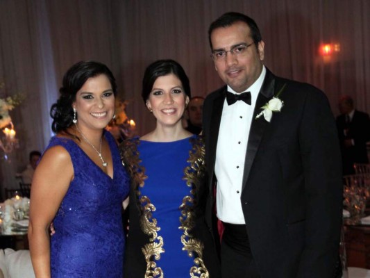 La boda de Vanessa Jenkins y Dennis Cabrera