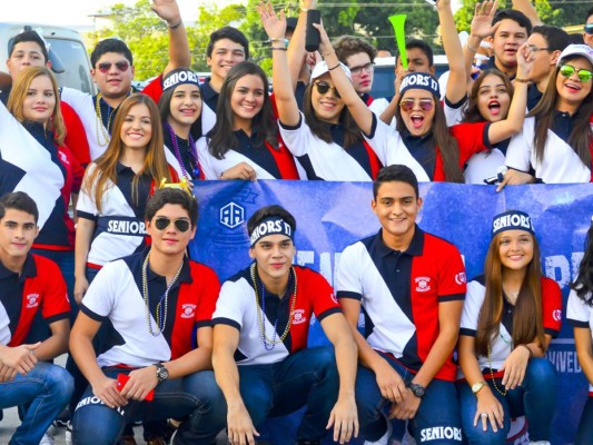 Senior Entrance Academia Americana 2017