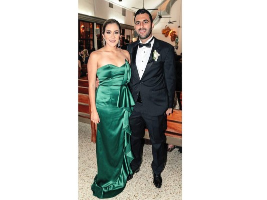 Gamal Nazar y Melanie Andonie celebran boda religiosa