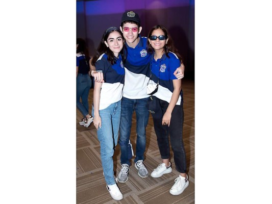 Senior entrance de la Escuela Internacional Sampedrana 2022