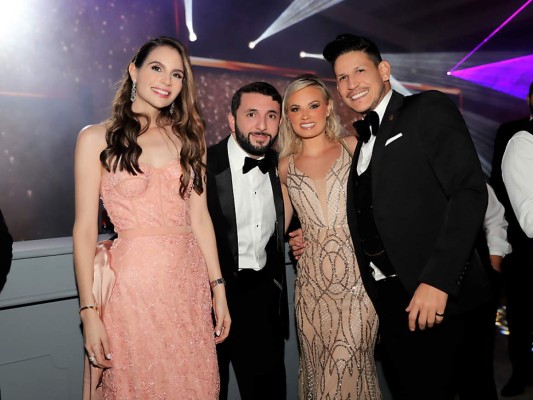Roberta y Héctor Abudoj con Claudia Ferguson y Steven Morris