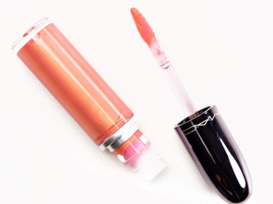 Conoce los Grand Illusion Glossy Liquid Lipcolour by MAC