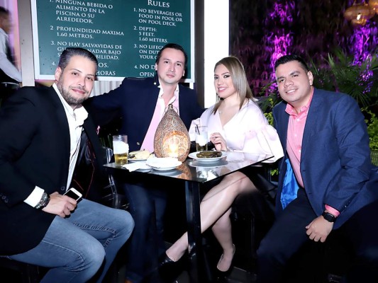 Invitados a BAC Credomatic Estilo Pink Party en 2018